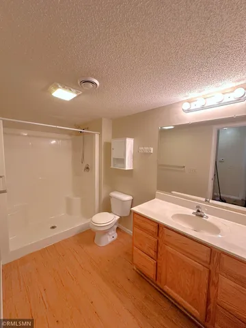 $1,900 | 535 6th Street North, Unit A, North Hudson, WI 54016