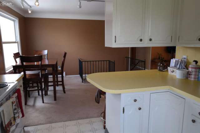 1192 Petts Road Fenton, MI 48430 - Photo 3 of 21 21128917-2.JPG