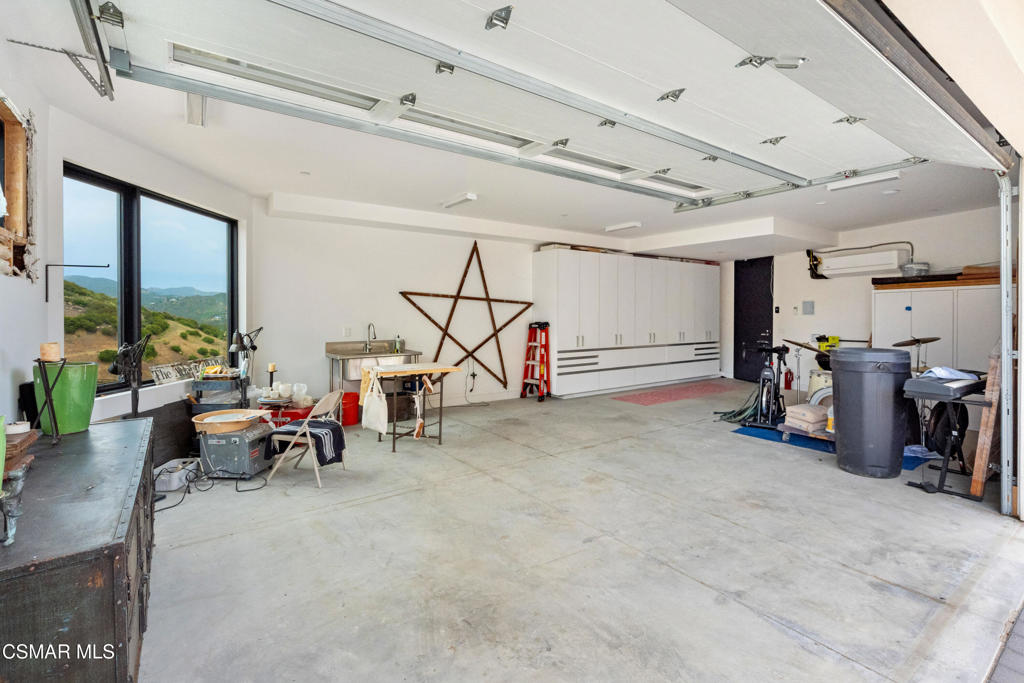 33433 Decker School Road Malibu, CA 90265 - Photo 60 of 64