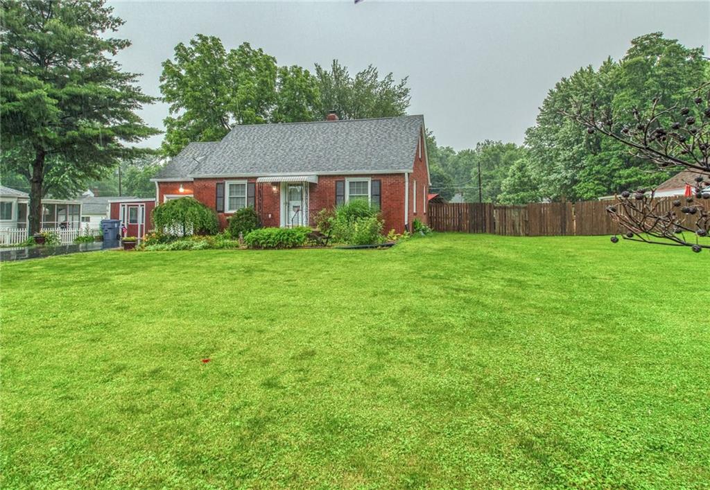 150 West Thompson Road Indianapolis, IN 46217 - Photo 2 of 47 Gallery Image 2