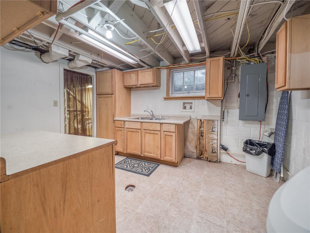 150 West Thompson Road Indianapolis, IN 46217 - Photo 30 of 47 Gallery Image 30