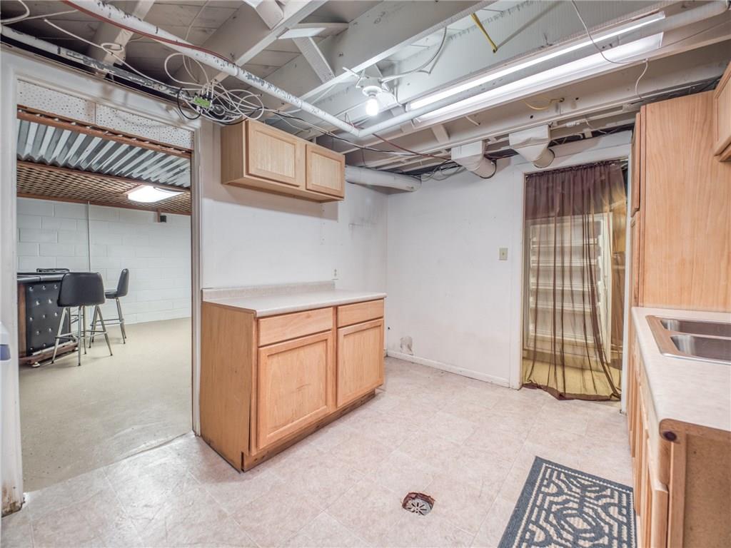150 West Thompson Road Indianapolis, IN 46217 - Photo 32 of 47 Gallery Image 32