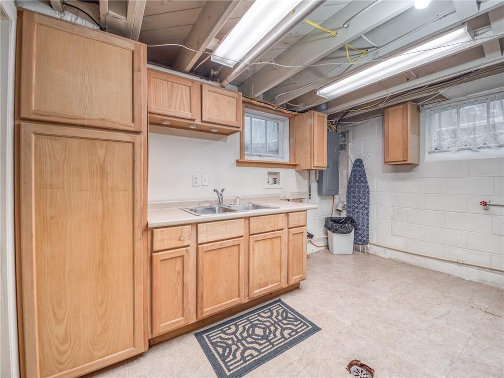 150 West Thompson Road Indianapolis, IN 46217 - Photo 33 of 47 Gallery Image 33