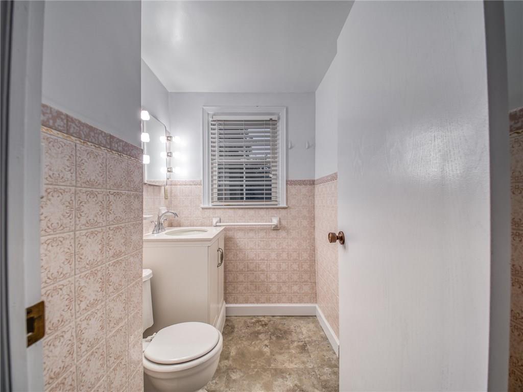 150 West Thompson Road Indianapolis, IN 46217 - Photo 41 of 47 Gallery Image 41