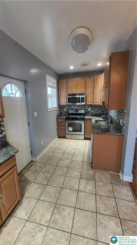 $2,100 | 1814 West Highland Street, Unit 1, Allentown, PA 18104