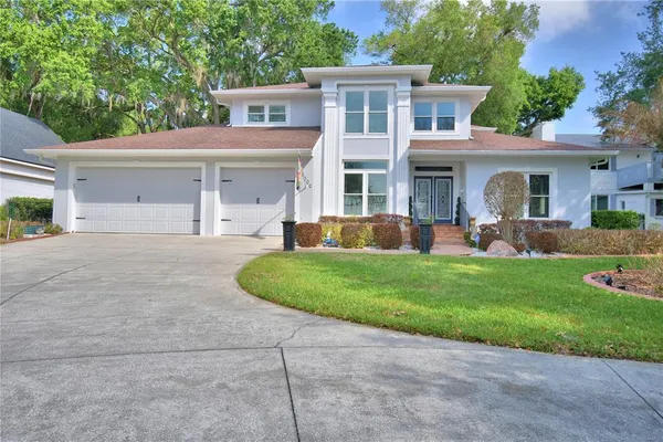 $799,900 | 2000 Lake Ariana Boulevard, Auburndale, FL 33823