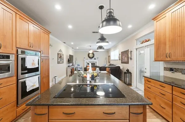 $799,900 | 2000 Lake Ariana Boulevard, Auburndale, FL 33823