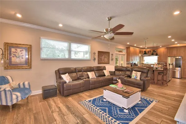 $799,900 | 2000 Lake Ariana Boulevard, Auburndale, FL 33823