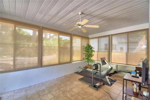 $799,900 | 2000 Lake Ariana Boulevard, Auburndale, FL 33823