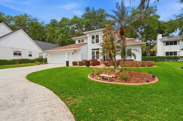 $799,900 | 2000 Lake Ariana Boulevard, Auburndale, FL 33823