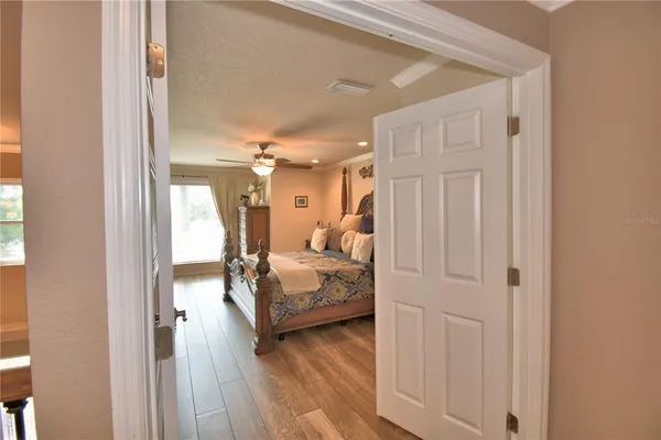 $799,900 | 2000 Lake Ariana Boulevard, Auburndale, FL 33823