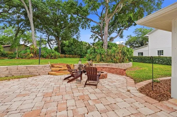 $799,900 | 2000 Lake Ariana Boulevard, Auburndale, FL 33823