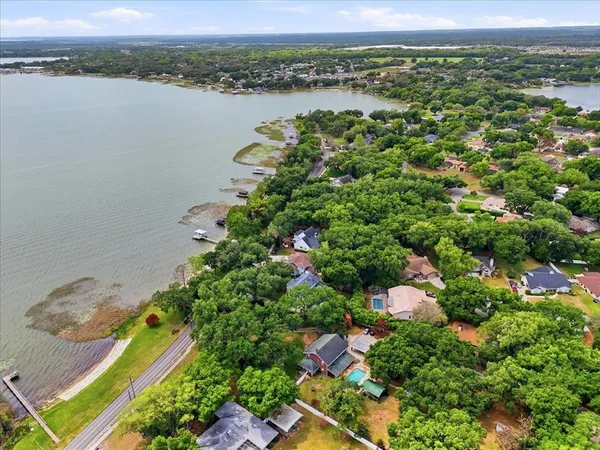 $799,900 | 2000 Lake Ariana Boulevard, Auburndale, FL 33823