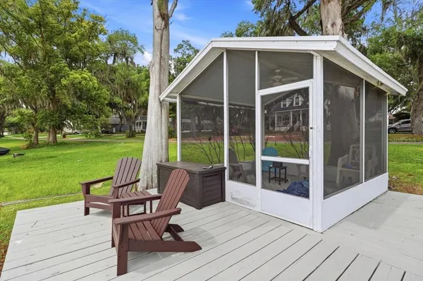 $799,900 | 2000 Lake Ariana Boulevard, Auburndale, FL 33823