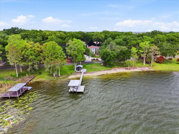 $799,900 | 2000 Lake Ariana Boulevard, Auburndale, FL 33823