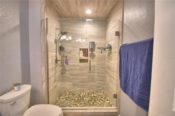 $799,900 | 2000 Lake Ariana Boulevard, Auburndale, FL 33823