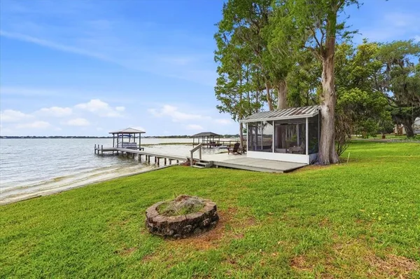 $799,900 | 2000 Lake Ariana Boulevard, Auburndale, FL 33823