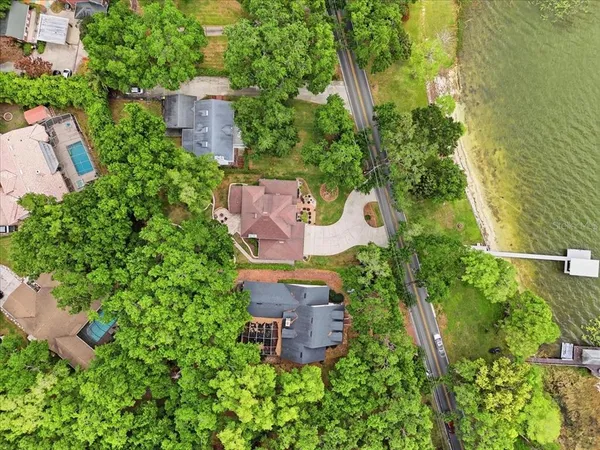 $799,900 | 2000 Lake Ariana Boulevard, Auburndale, FL 33823