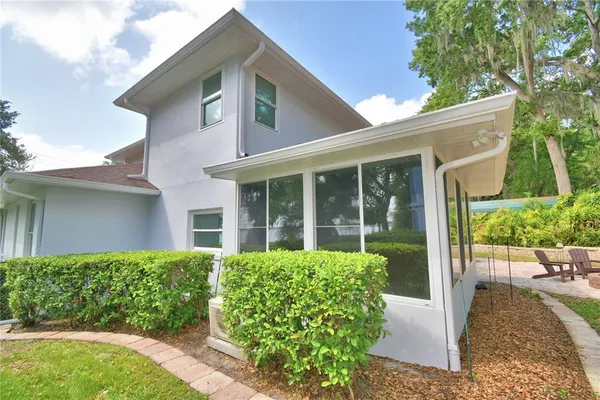 $799,900 | 2000 Lake Ariana Boulevard, Auburndale, FL 33823