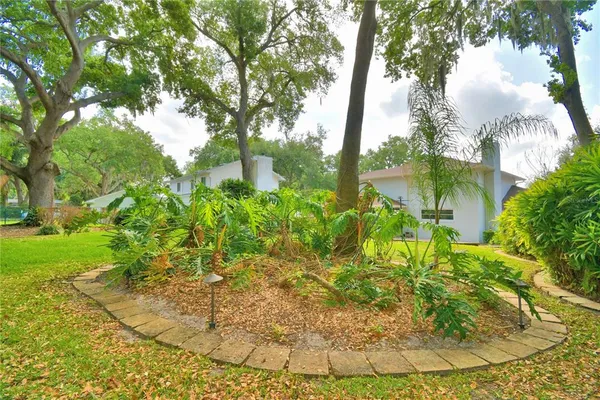 $799,900 | 2000 Lake Ariana Boulevard, Auburndale, FL 33823