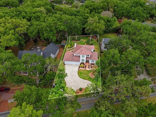 $799,900 | 2000 Lake Ariana Boulevard, Auburndale, FL 33823