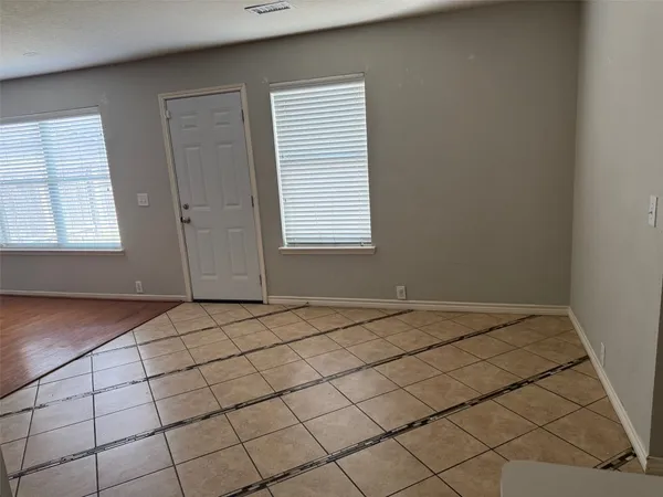 $2,295 | 20234 Cypresswood Glen, Spring, TX 77373