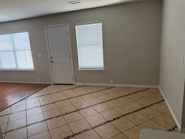 $2,350 | 20234 Cypresswood Glen, Spring, TX 77373