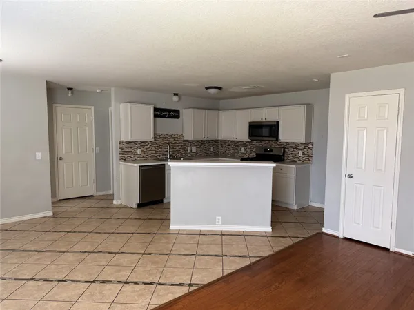 $2,350 | 20234 Cypresswood Glen, Spring, TX 77373