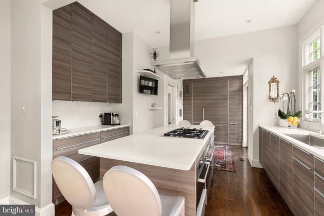 $2,350,000 | 370 North St Asaph Street, Alexandria, VA 22314