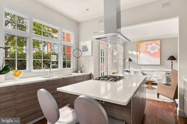 $2,350,000 | 370 North St Asaph Street, Alexandria, VA 22314