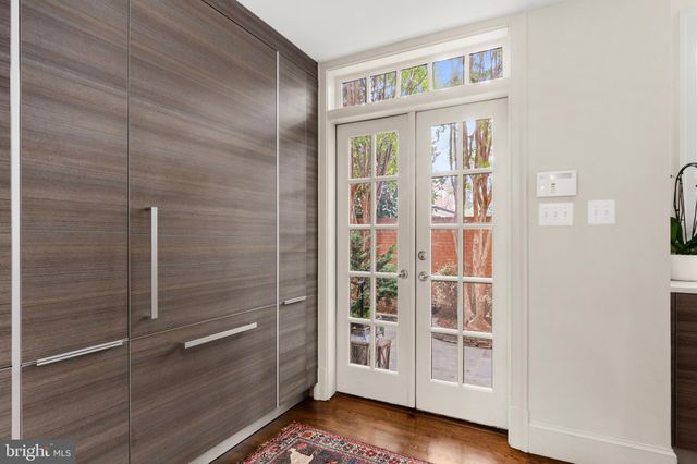 $2,350,000 | 370 North St Asaph Street, Alexandria, VA 22314