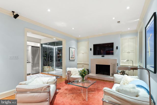 $2,350,000 | 370 North St Asaph Street, Alexandria, VA 22314