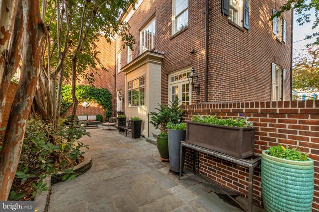 $2,350,000 | 370 North St Asaph Street, Alexandria, VA 22314
