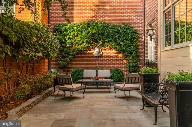 $2,350,000 | 370 North St Asaph Street, Alexandria, VA 22314