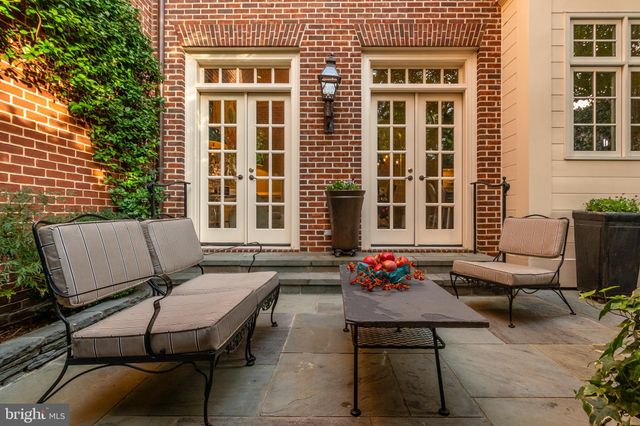 $2,350,000 | 370 North St Asaph Street, Alexandria, VA 22314