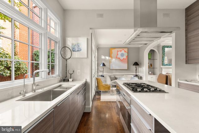 $2,350,000 | 370 North St Asaph Street, Alexandria, VA 22314