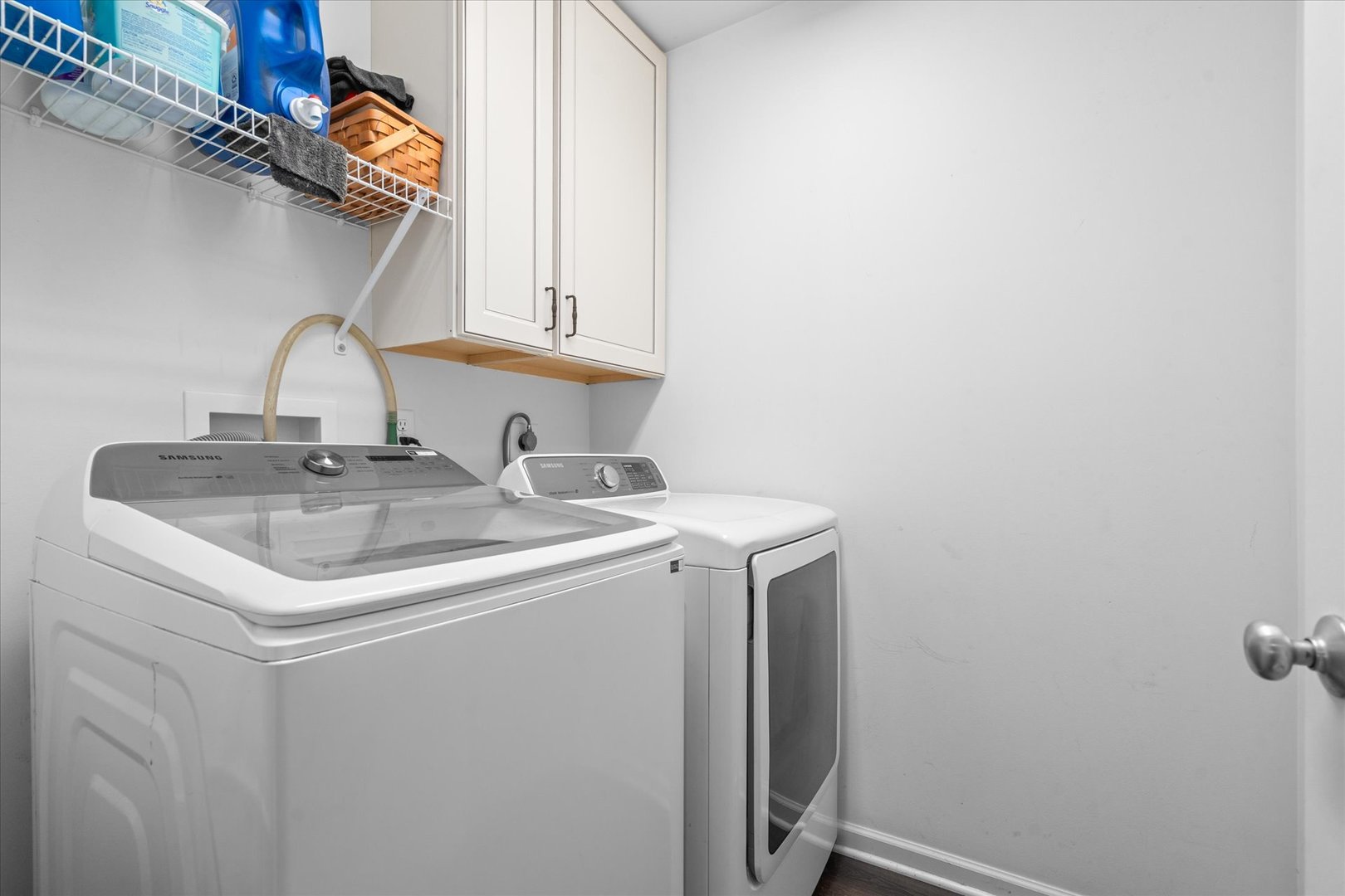 278 Windett Ridge Road Yorkville, IL 60560 - Photo 16 of 31 a utility room with dryer and washer