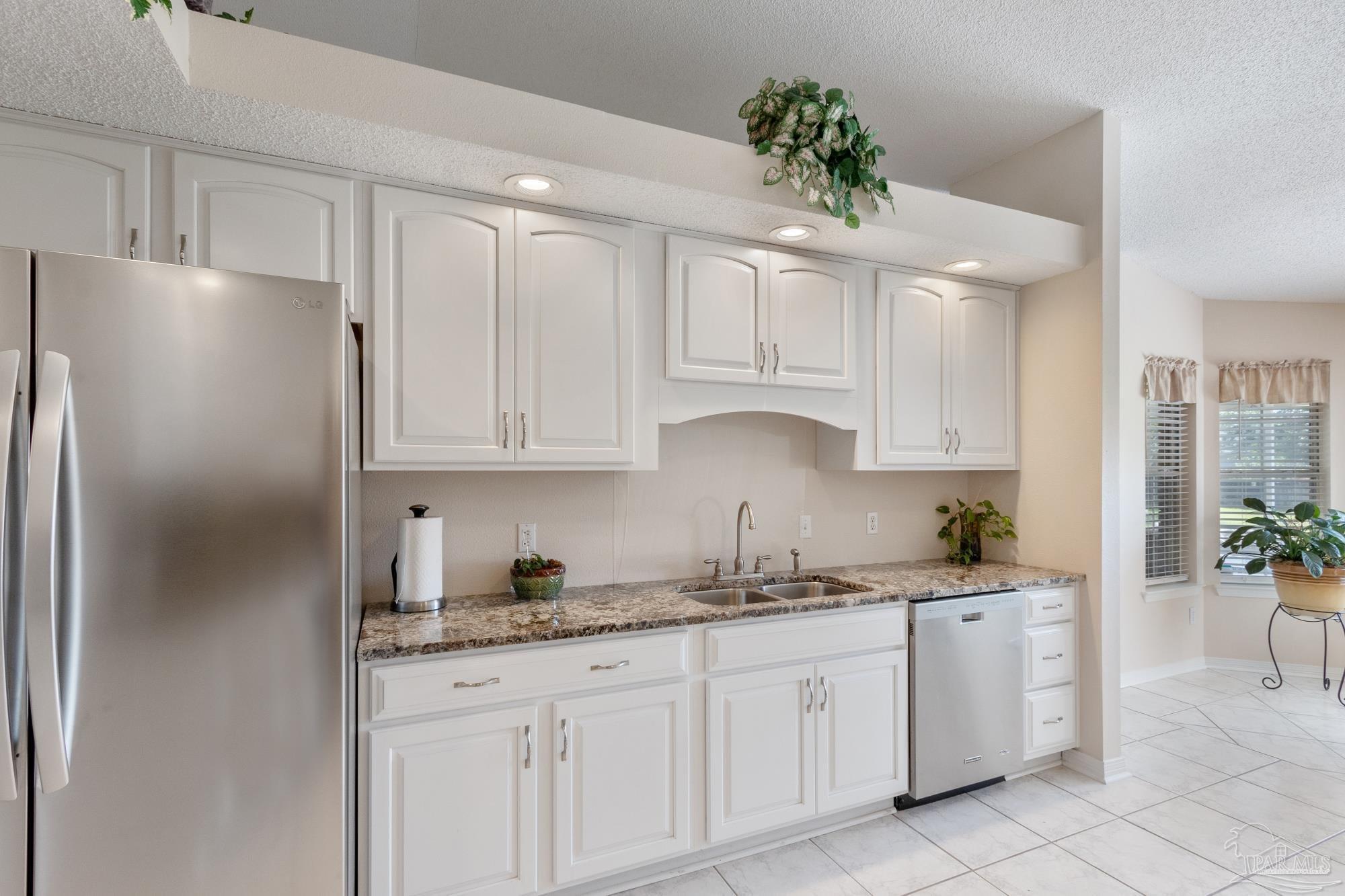 1412 Castnet Drive Navarre, FL 32566 - Photo 9 of 45