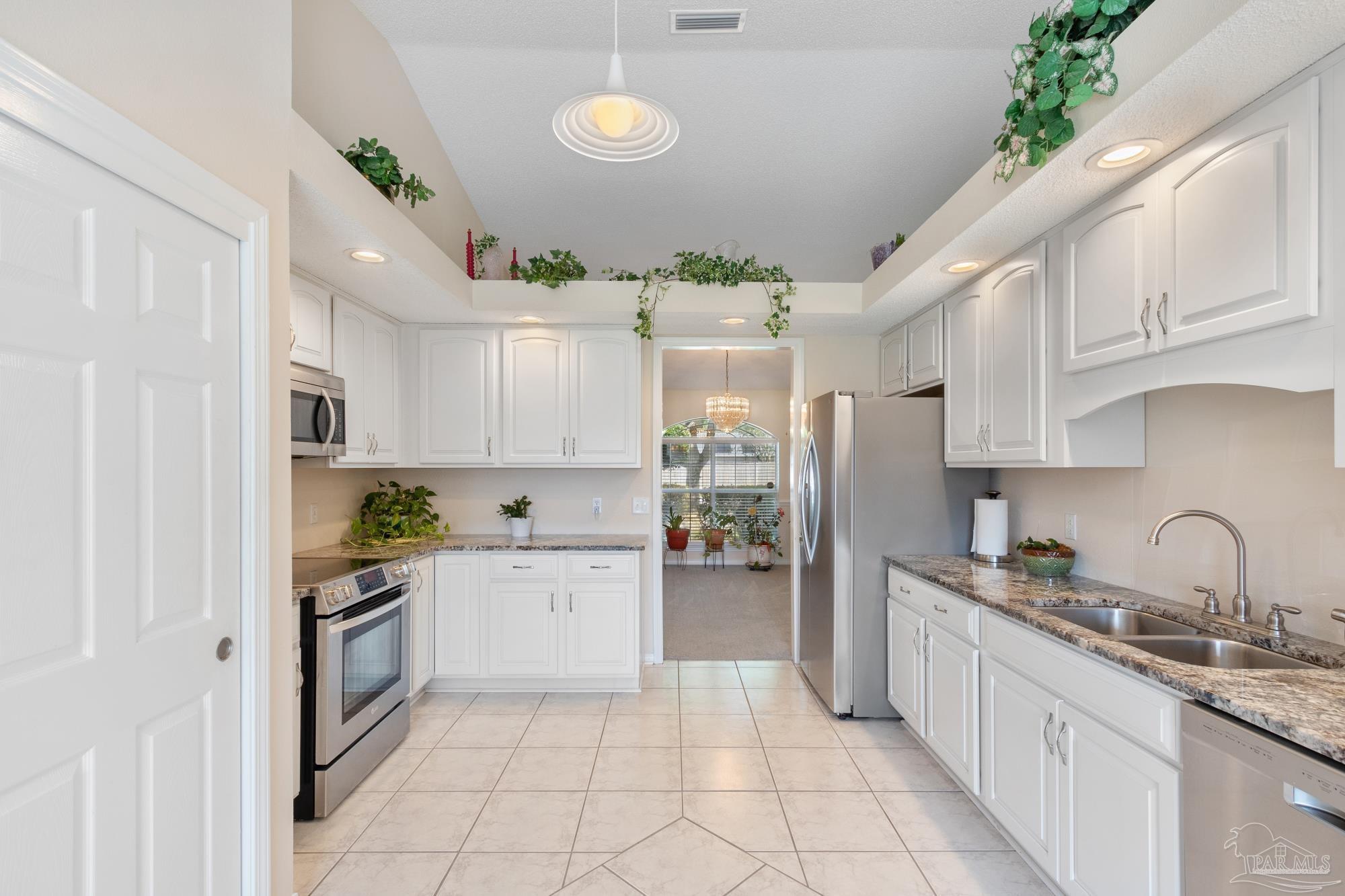 1412 Castnet Drive Navarre, FL 32566 - Photo 10 of 45