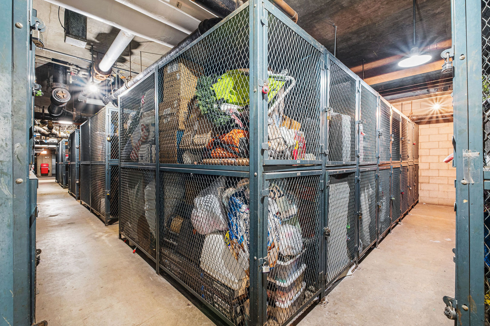 5455 North Sheridan Road, Unit 711 Chicago, IL 60640 - Photo 21 of 25 a view of entryway