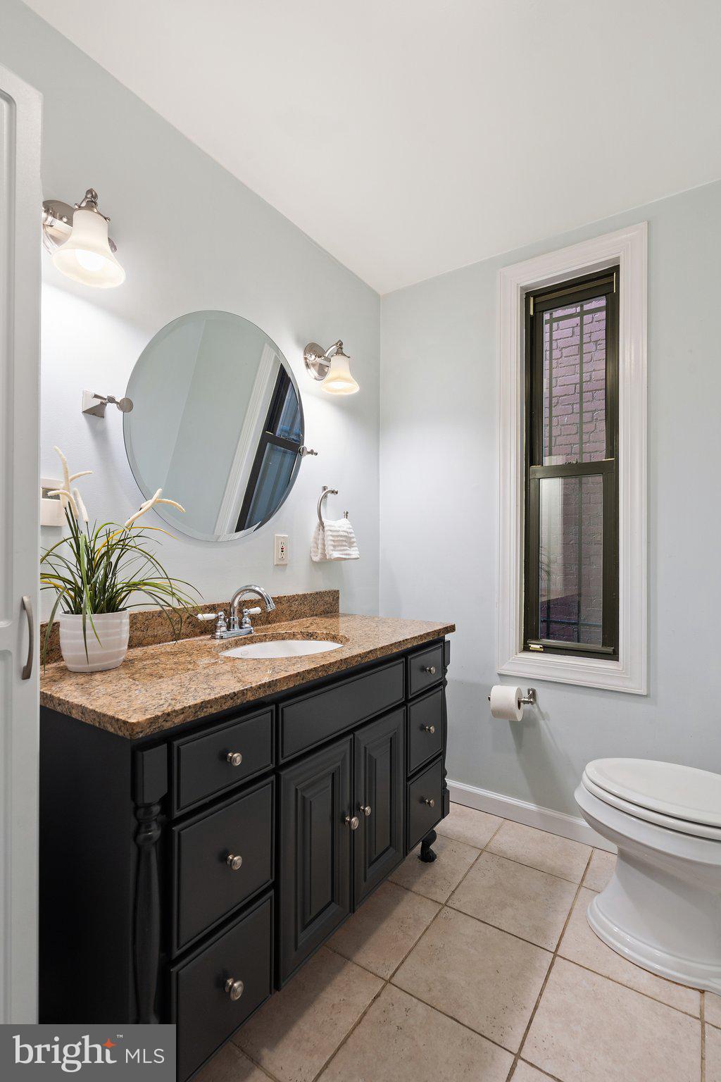 1619 Marion Street Northwest Washington, DC 20001 - Photo 14 of 41 Powder room