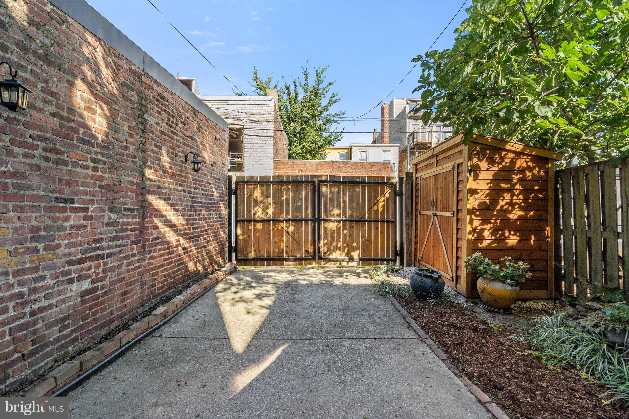 1619 Marion Street Northwest Washington, DC 20001 - Photo 36 of 41 Room for parking