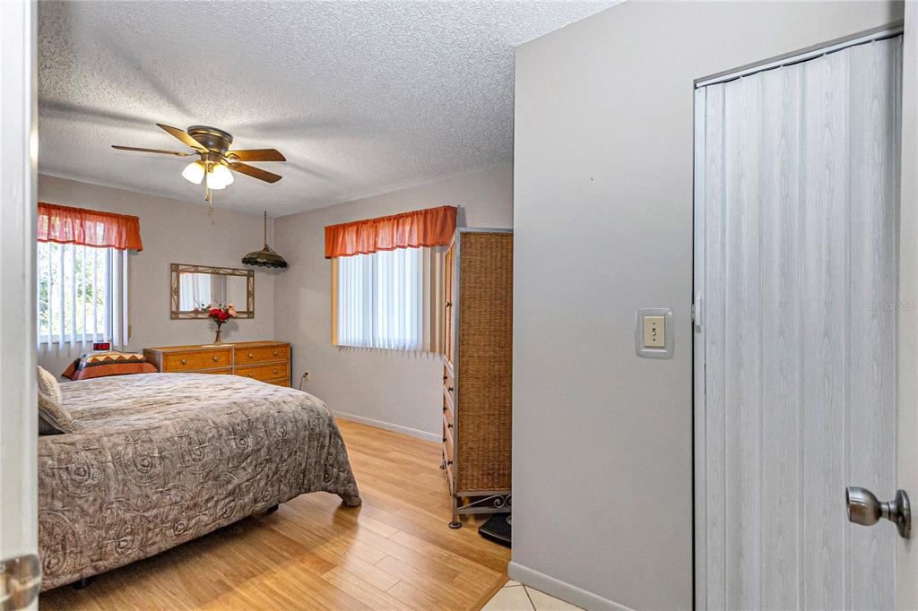 10929 Southwest 84th Avenue Ocala, FL 34481 - Photo 12 of 27