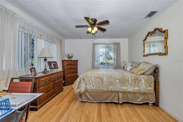 $194,900 | 10929 Southwest 84th Avenue, Ocala, FL 34481