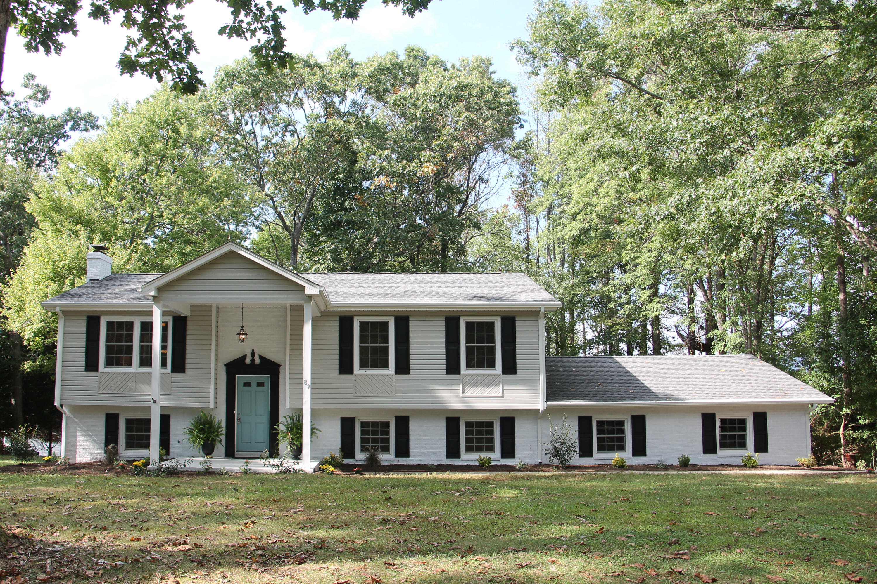 89 Lakeshore Terrace Road Hardy, VA 24101 - Photo 2 of 53 IMG_9607