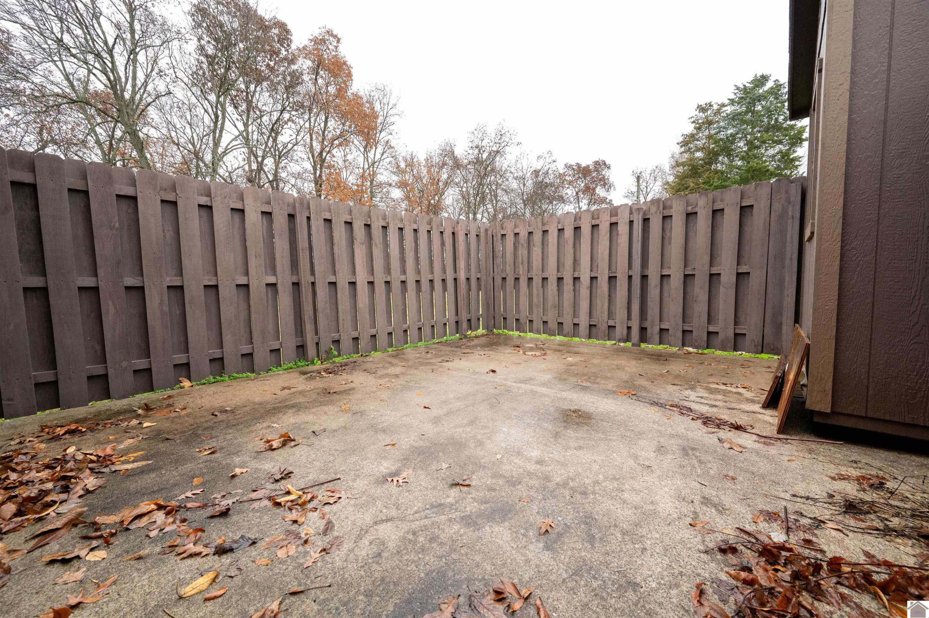 210 Irvin Cobb Road Murray, KY 42071 - Photo 27 of 33 patio