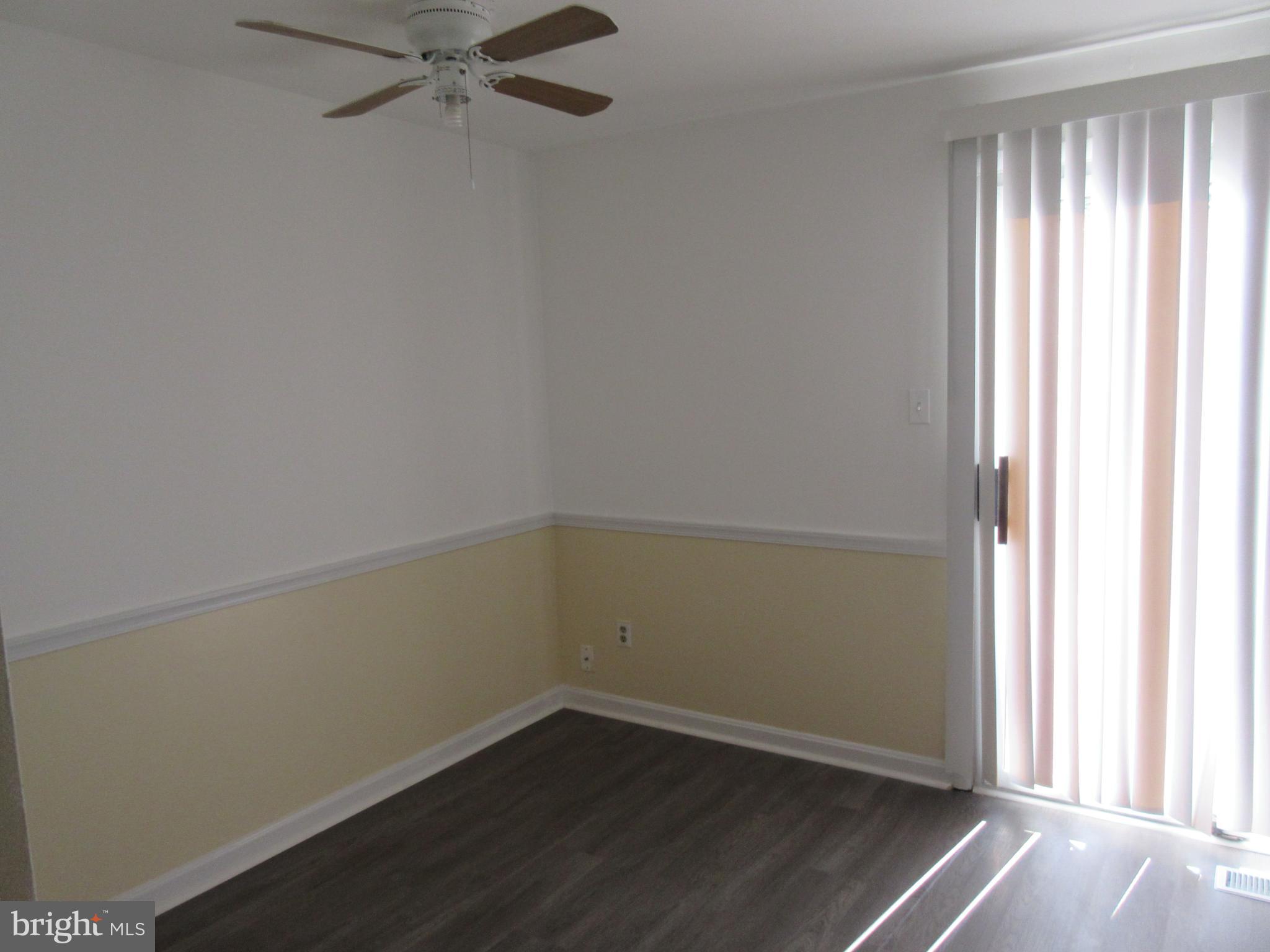 KITCHEN DINING AREA