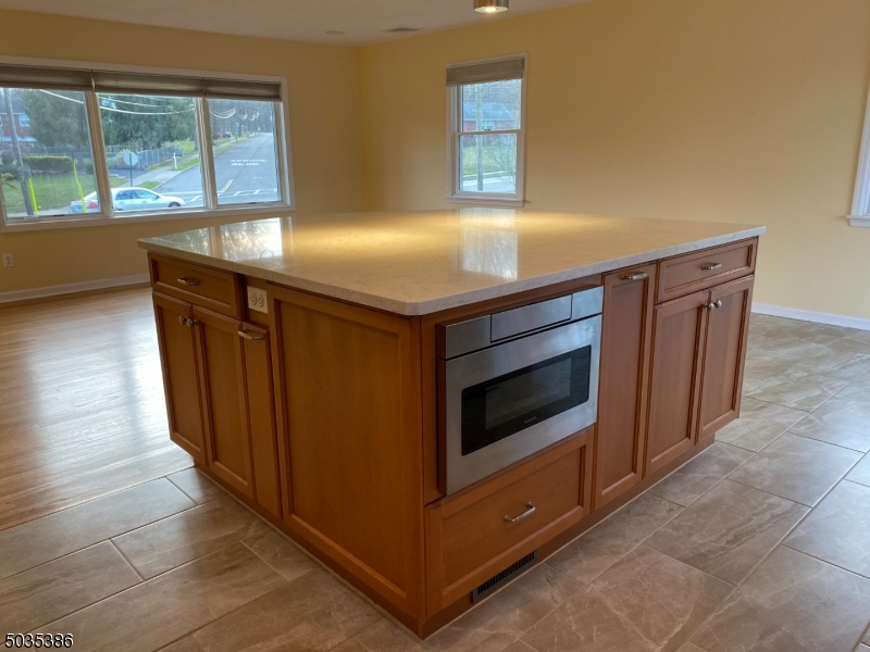 264 Malapardis Road Morris Plains, NJ 07950 - Photo 4 of 16