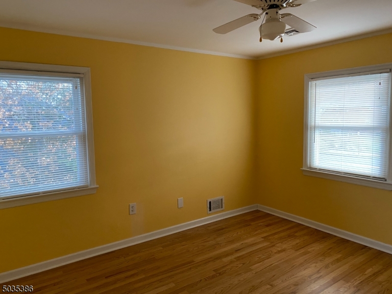 264 Malapardis Road Morris Plains, NJ 07950 - Photo 9 of 16