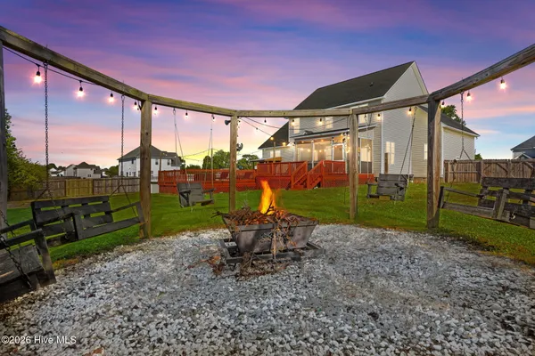 $375,000 | 118 Farmington Drive, Richlands, NC 28574